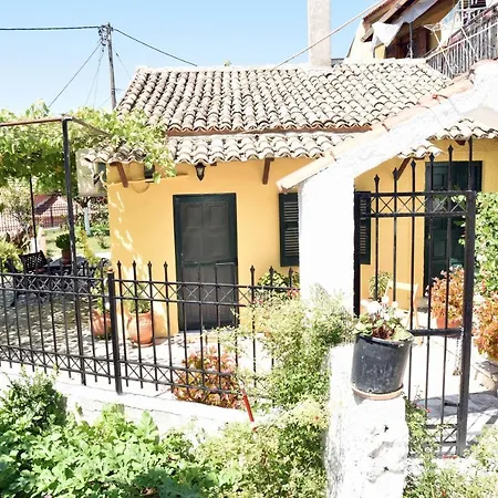 Traditional On The Hillside Of Antiperni Holiday home