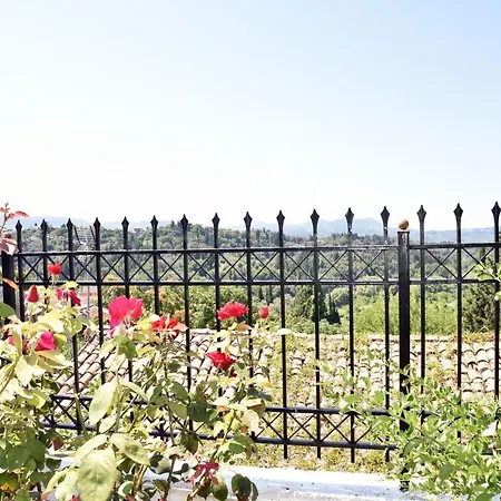 Traditional On The Hillside Of Antiperni Holiday home Antipernoi